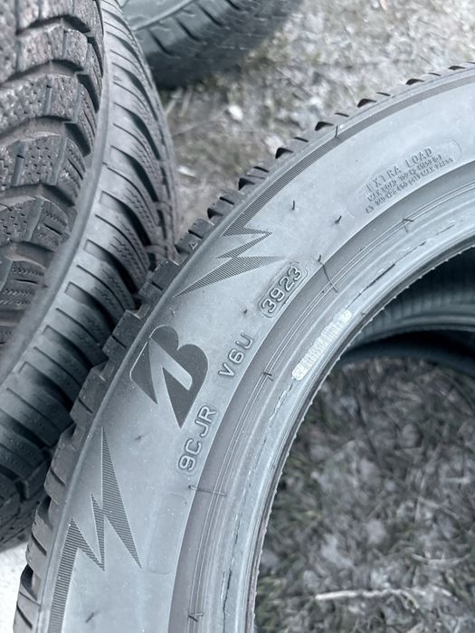 225 50 17 Bridgestone LM005 99% 2023 Шини Зима