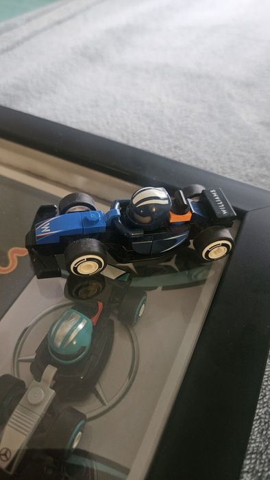 Coleção LEGO F1 Completa + Moldura Exclusiva – Perfeita para Fãs