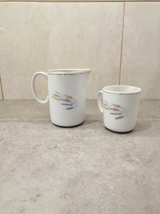 Porcelana Chodzież mlecznik z filiżanką