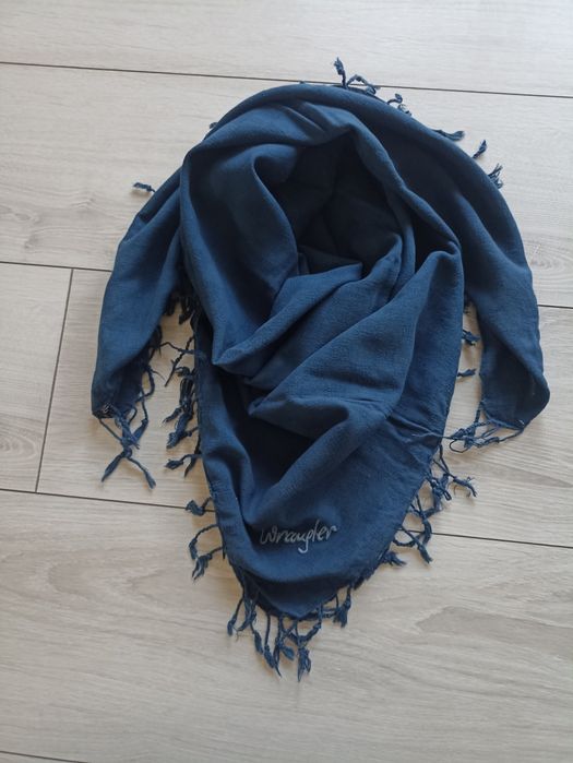 sprzedam chustę na szyję Wrangler