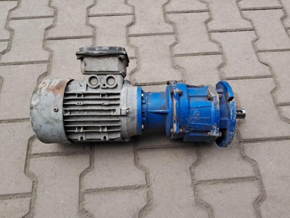 Okazja motoreduktor 0.55kw 47obr