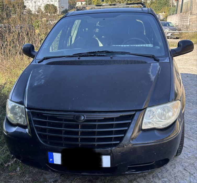 Vendo Chrysler Voyager 2004
