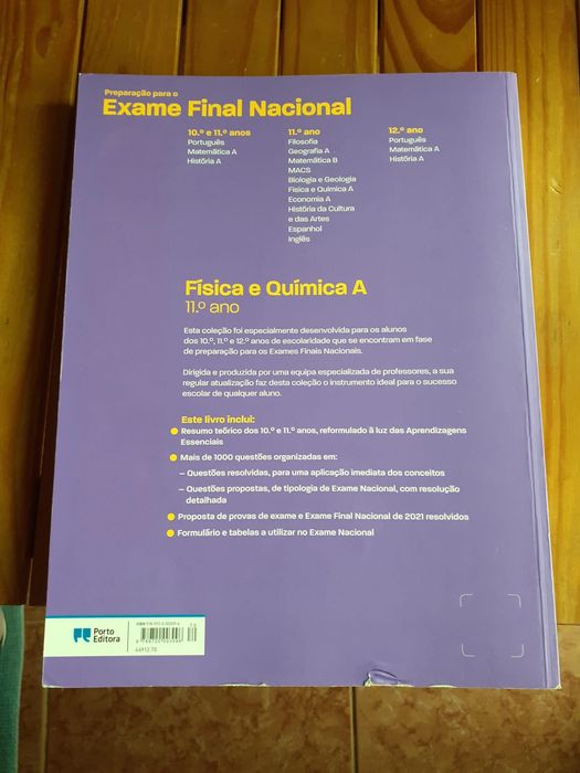 Livro Preparação para o Exame Física Química A 2016