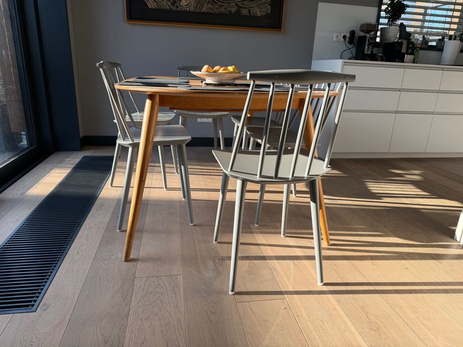 Krzesła HAY J77, szare, 8 sztuk