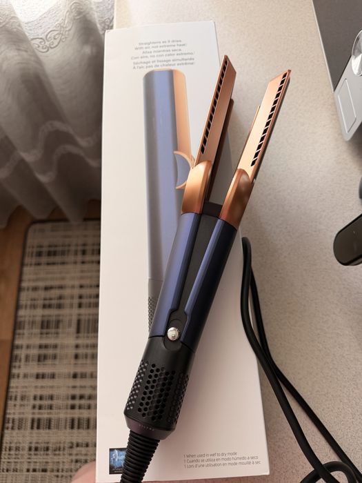 Фен-вирівнювач  Dyson 2в1