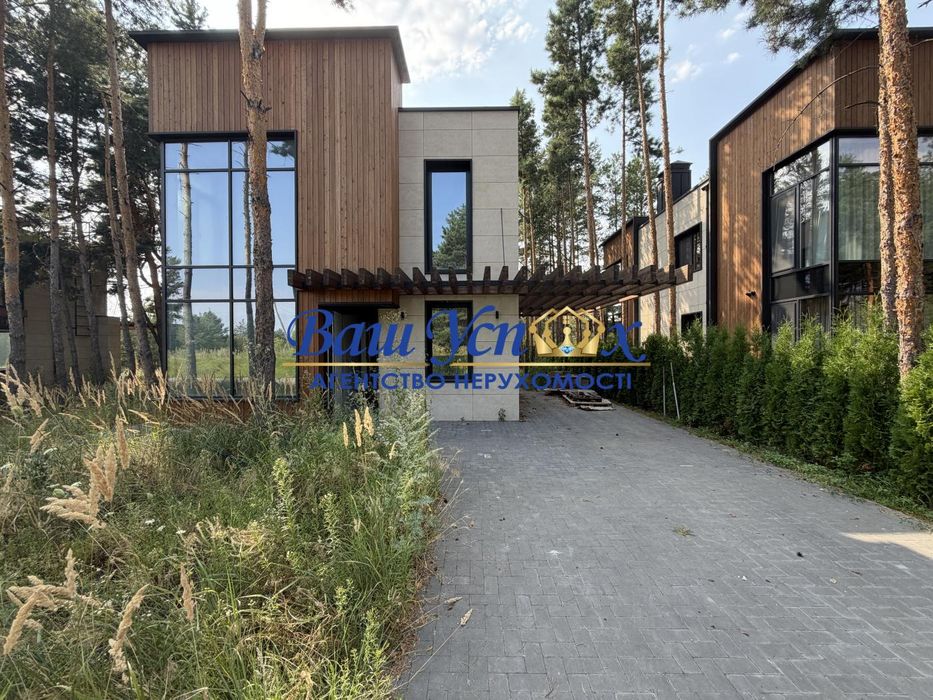Продаж будинка у лici  Лебедевка. Riviera Village. Вихід на Дніпро.