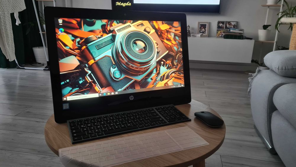 Komputer All in One HP 20'' Dotykowa matryca i3-6100T 4x3,2GHz 8GB 500GB Win10 Kamera DVD Łódź