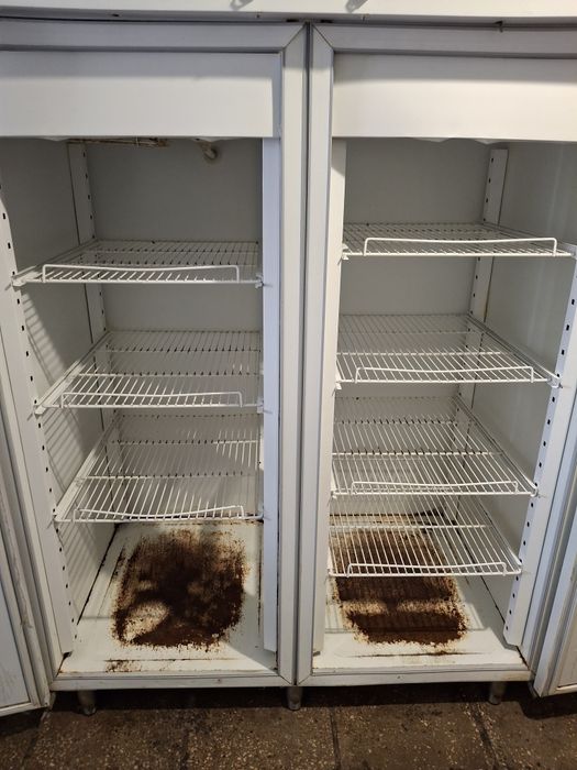 Холодильний шкаф