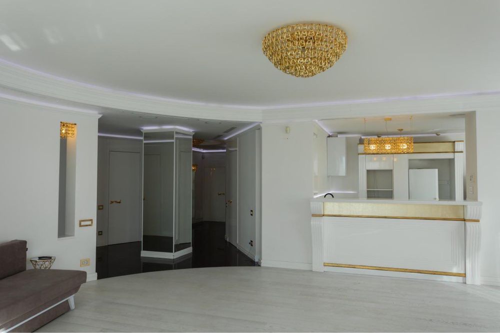 Здам золоту квартиру в Аркадії з видом на море