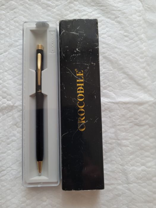 Ручка чорна кулькова Crocodile