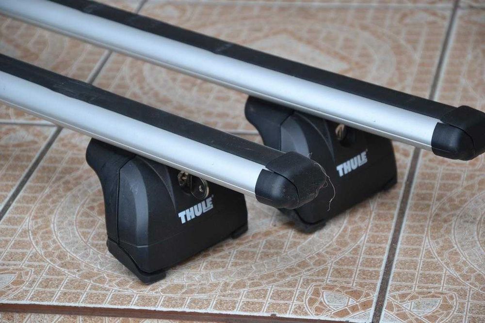 AUDI A4 B8,B9 THULE Aerobar Bagażnik,Relingi Belki bazowe