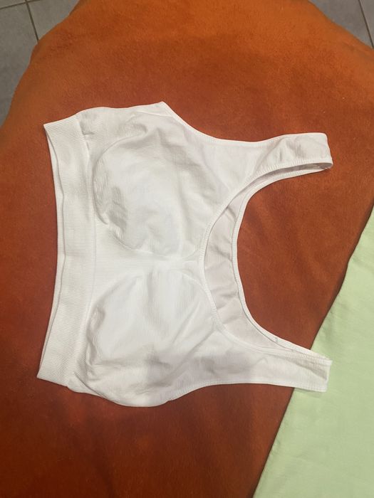 Костюм для тренировки или дома.