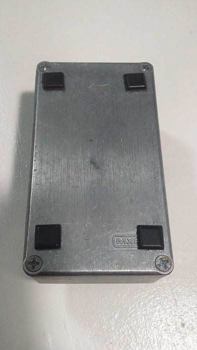 Педаль метал дисторшн MXR Fullbore Metal