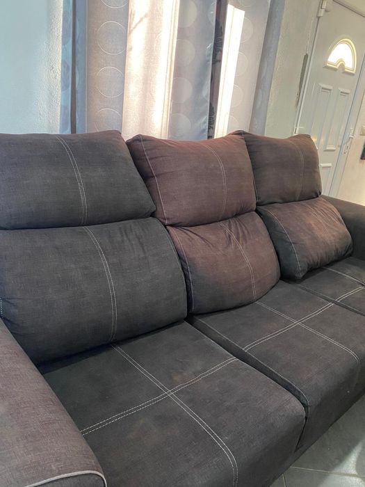 Sofá Retrátil Confortável