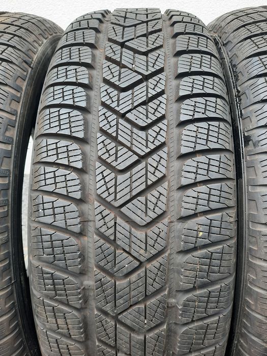 Opony 215/65 R17 Pirelli Scorpion Winter 2024r 8mm