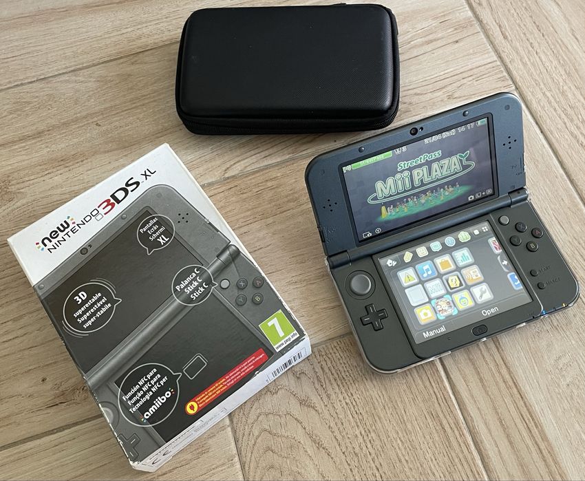 New Nintendo 3DS XL Chipada (64gb) + 16 Jogos + (Extras de Oferta)