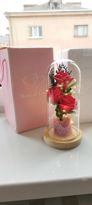 Три Троянди в колбі з Декором і Підсвіткою