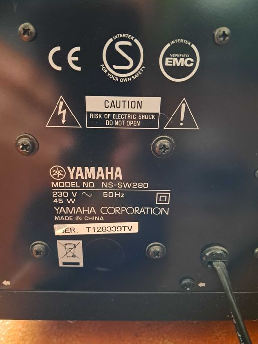 Subwoofer Ativo Yamaha NS-SW280 — Graves Potentes para Home Cinema