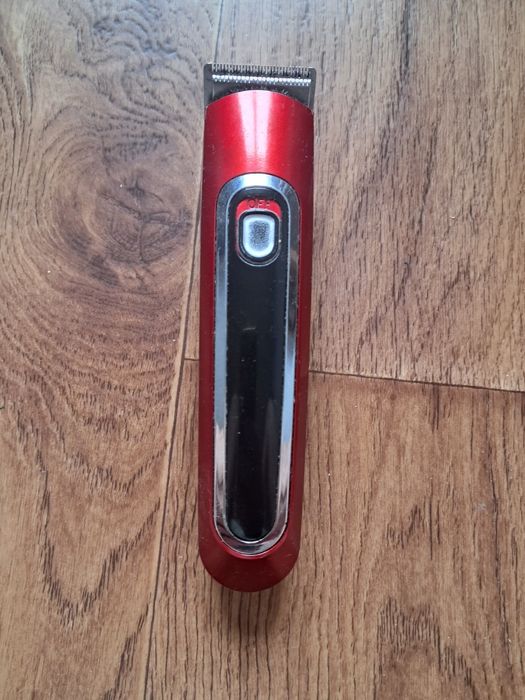 Окантовачная машинка на запчасти.