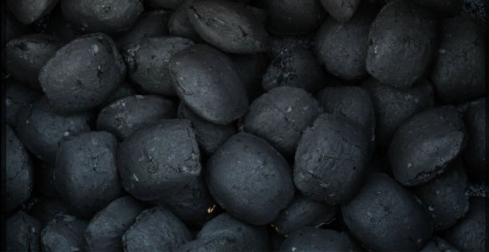 Древесный уголь и брикет