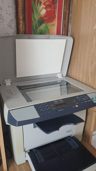 Konica Minolta PagePro 1380MF Папір в подарунок Лазерний принтер скане