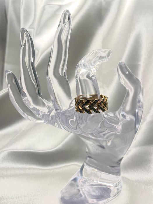 Anel em Ouro 19.2k (800) com Zircónias Pretas – Tam. 63 – 6,6g