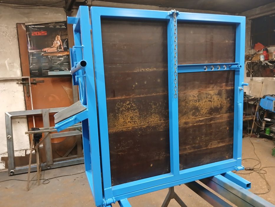 Klatka,poskrom do dekornizacji wypalania rogòw u cieląt