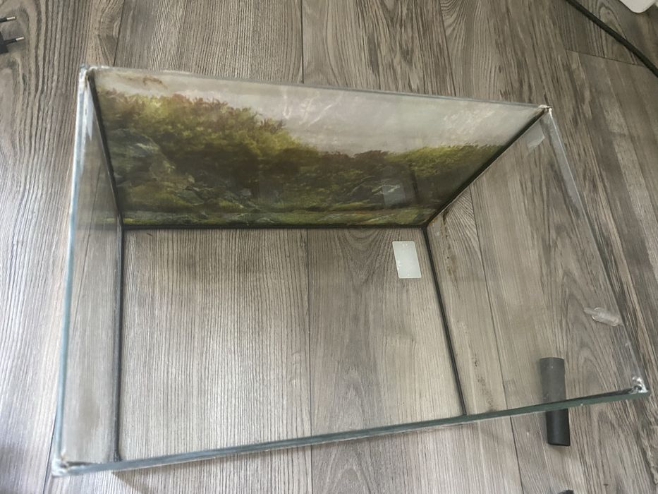 Akwarium z tłem 12l