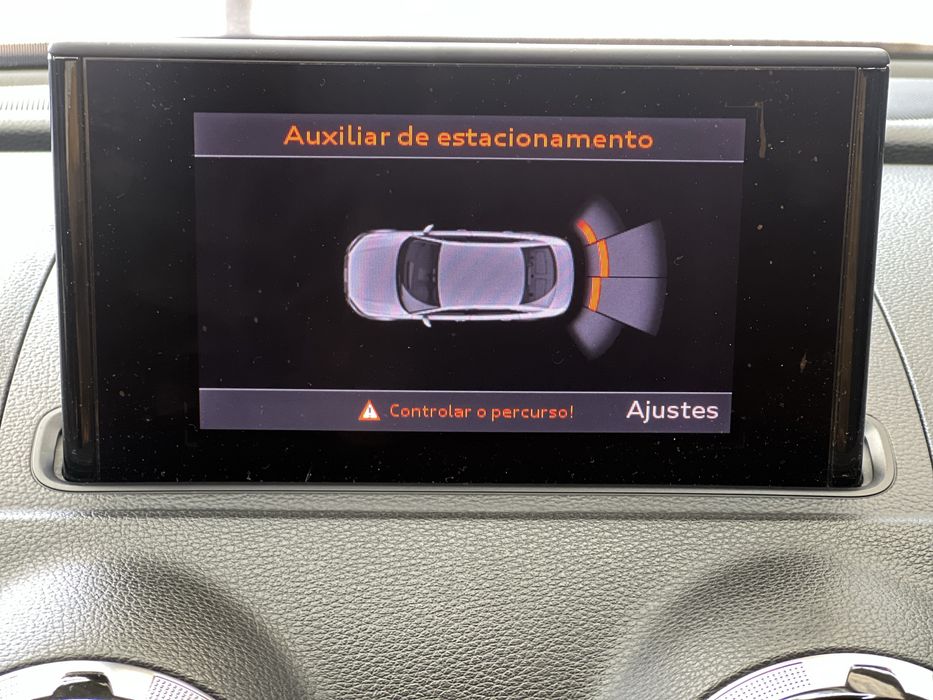 Audi A3 Limousine 1.6 Tdi S Line