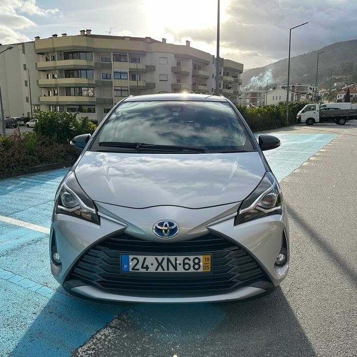 Toyota Yaris 1.5 Edição Especial 20 Anos automático 2019