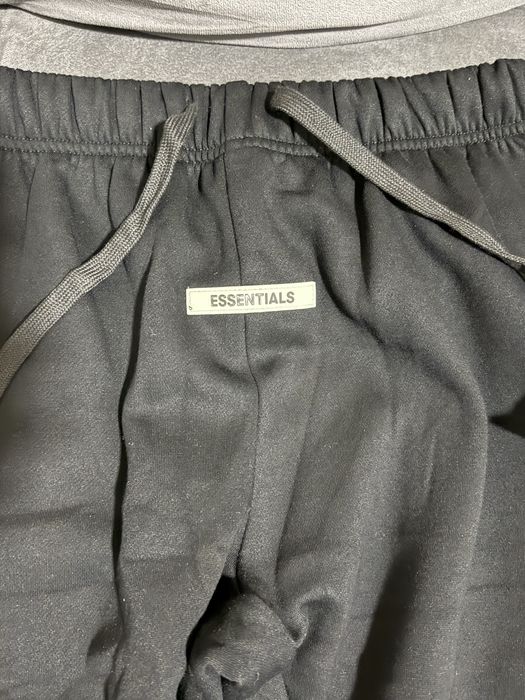 Fato de treino essencials