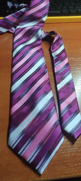 Галстуки мужские разные
