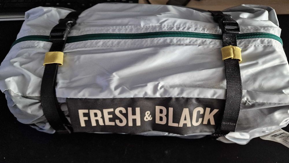 Vendo Tenda Quickhiker 2 Fresh & Black (nova)