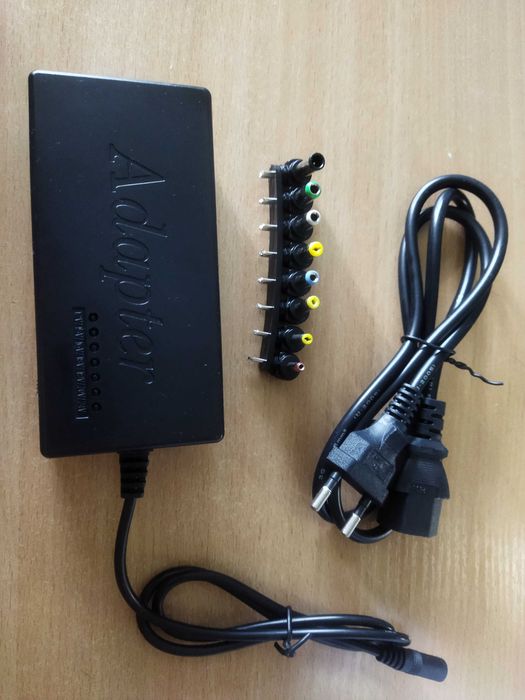 Универсальная зарядка для ноутбука