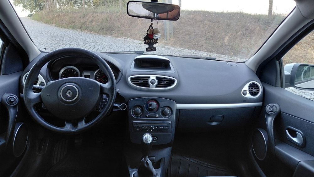 Renault Clio 2009 228 mil  Nacional 1.2 16v 75 cv
