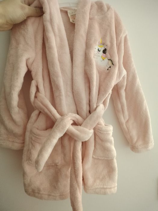 Продам махровий халатик для дівчинки