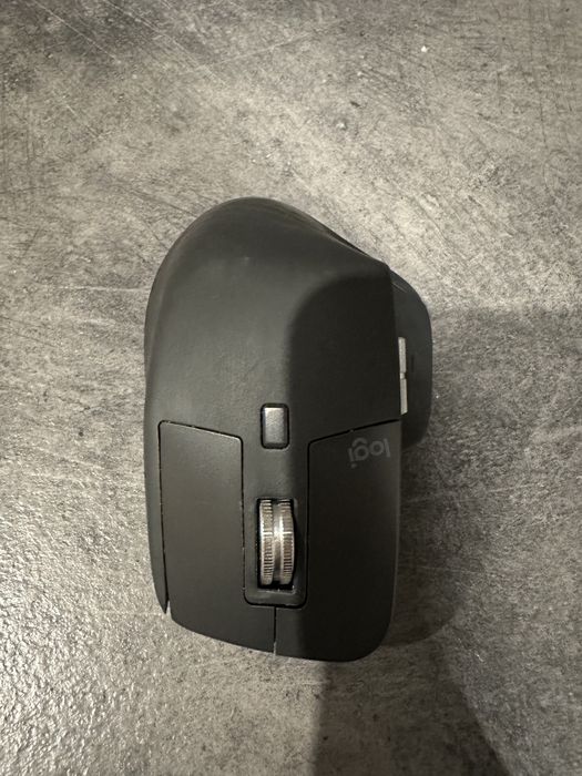Logitech mx master 3 - bezprzewodowa mysz premium w dobrym stanie