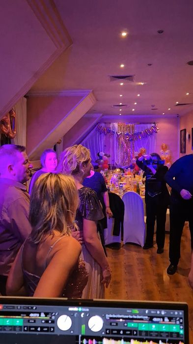 Dj Zbyszek-Zapraszam do wspólnej zabawy