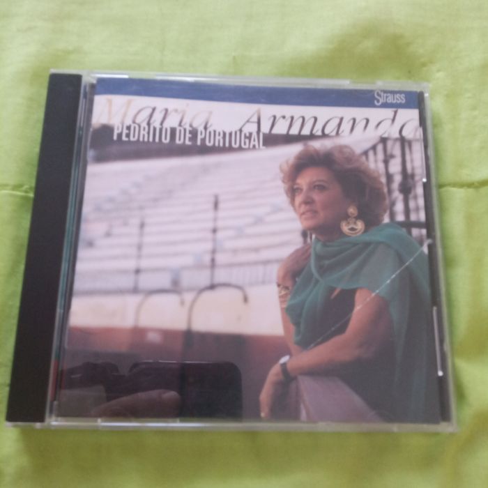 Lote de CD's de FADOS e outros