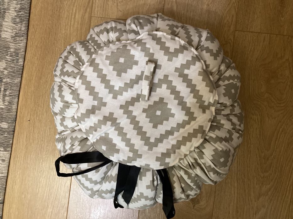 Лежак для домашніх тварин