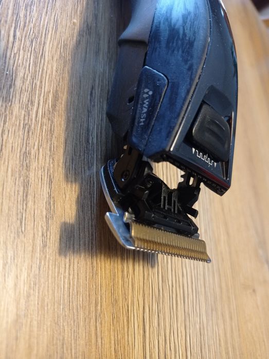 Maszynka do włosów Remington HC 5750, cały zestaw