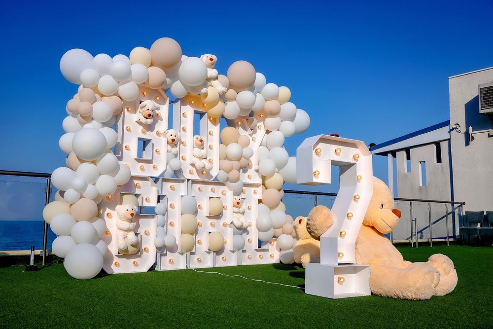 Буквы для гендер пати baby ведущая Фотозона буквы дым салют шарики