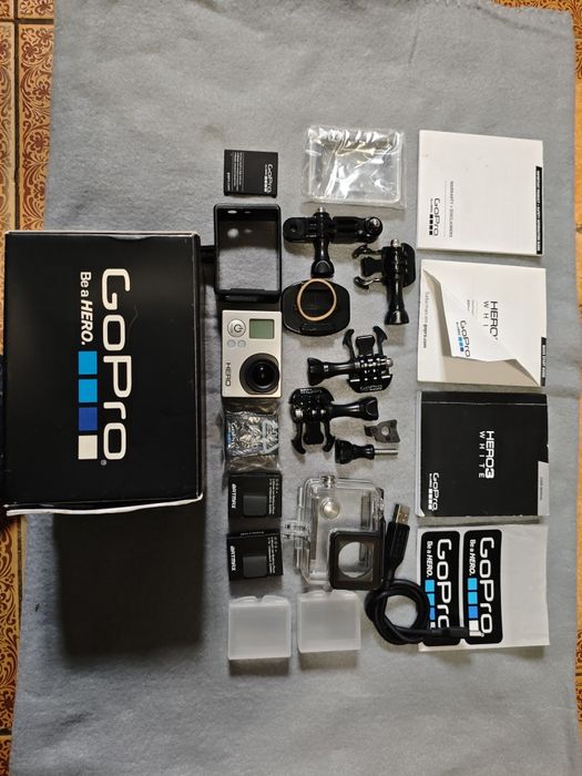 Action cam GOPRO HERO 3 white como nova!