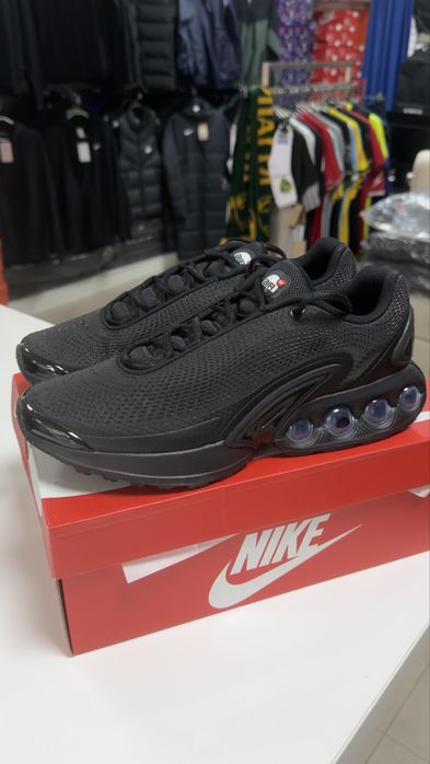 Кросівки чоловічі Nike Air Max Dn Black DV3337-006