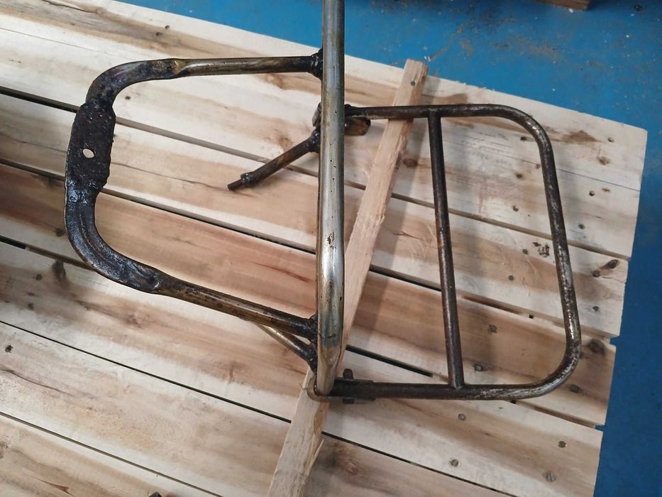 Peças vespa 50s deposito porta bagagem amortecedor escape