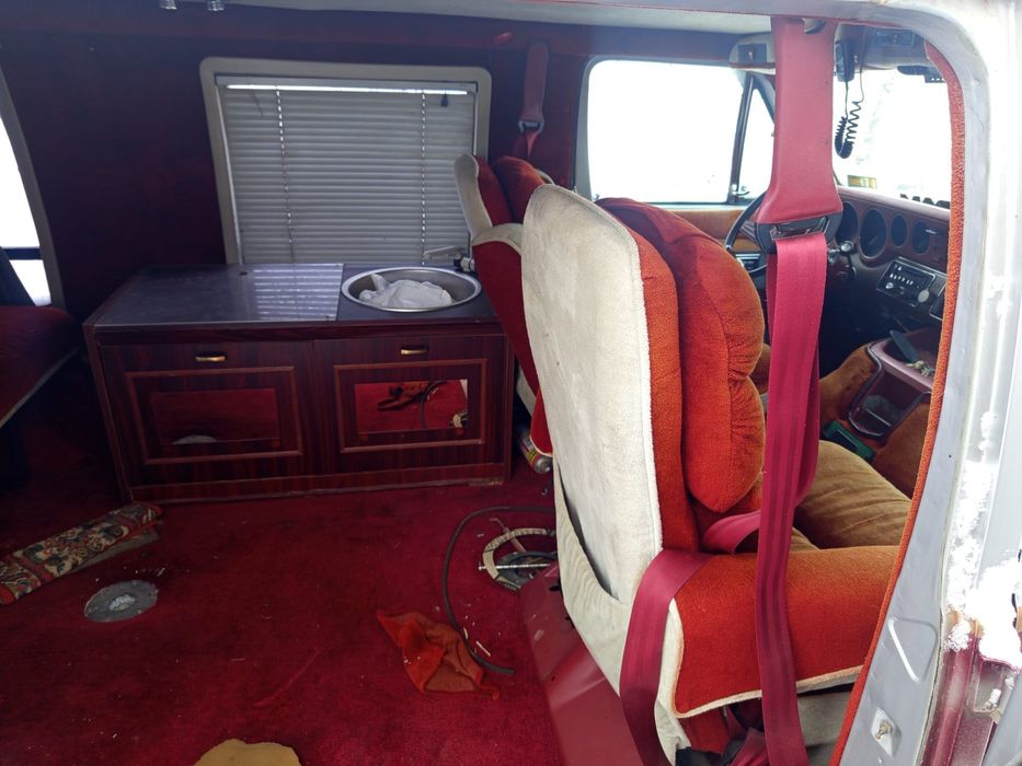 Chrysler Dodge Ram 150 3.7 B Van Salonka Kamper 1984r zabytek Okazja