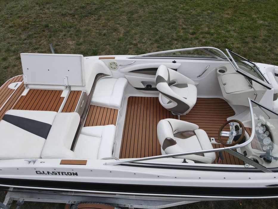 Łódź Glastron 205 GT