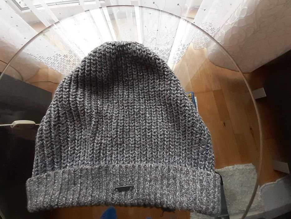 Abercrombie & Fitch, czapka damska