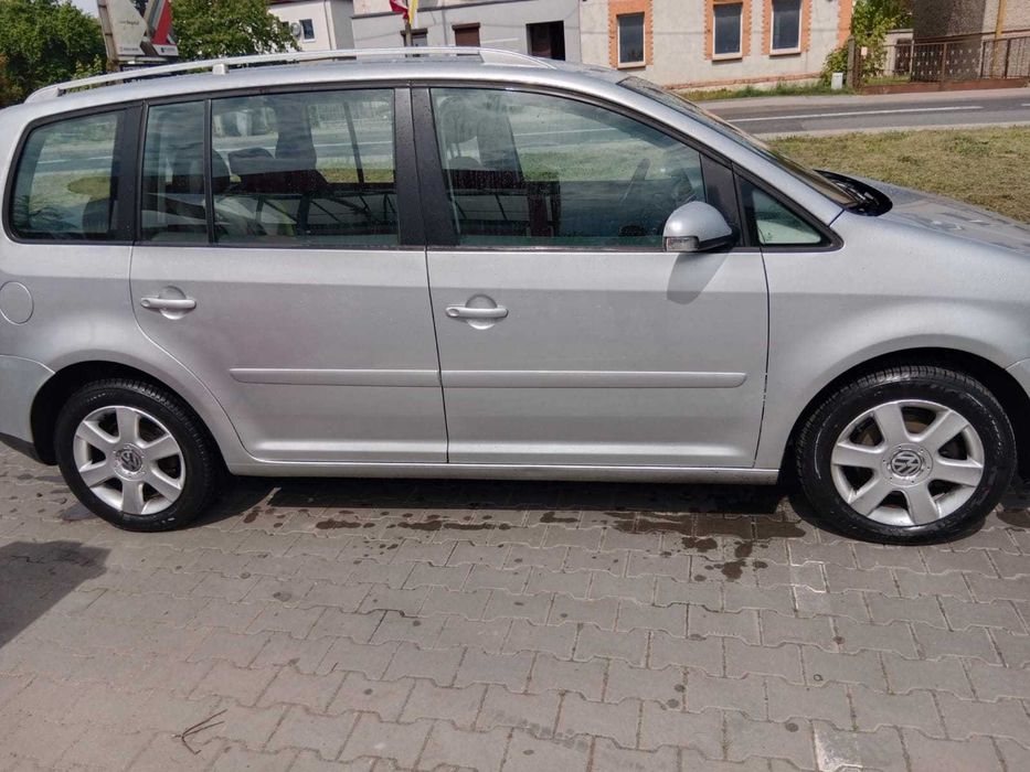 Volkswagen Touran 1.9 TDI, 2006, manual 6-biegów.
