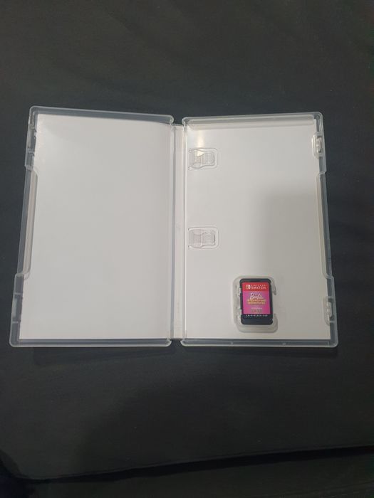 Vendo/troco jogo Barbie nintendo switch